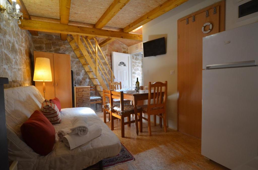 Studio Apartment La Maison De Catherine Rovinj Ngoại thất bức ảnh