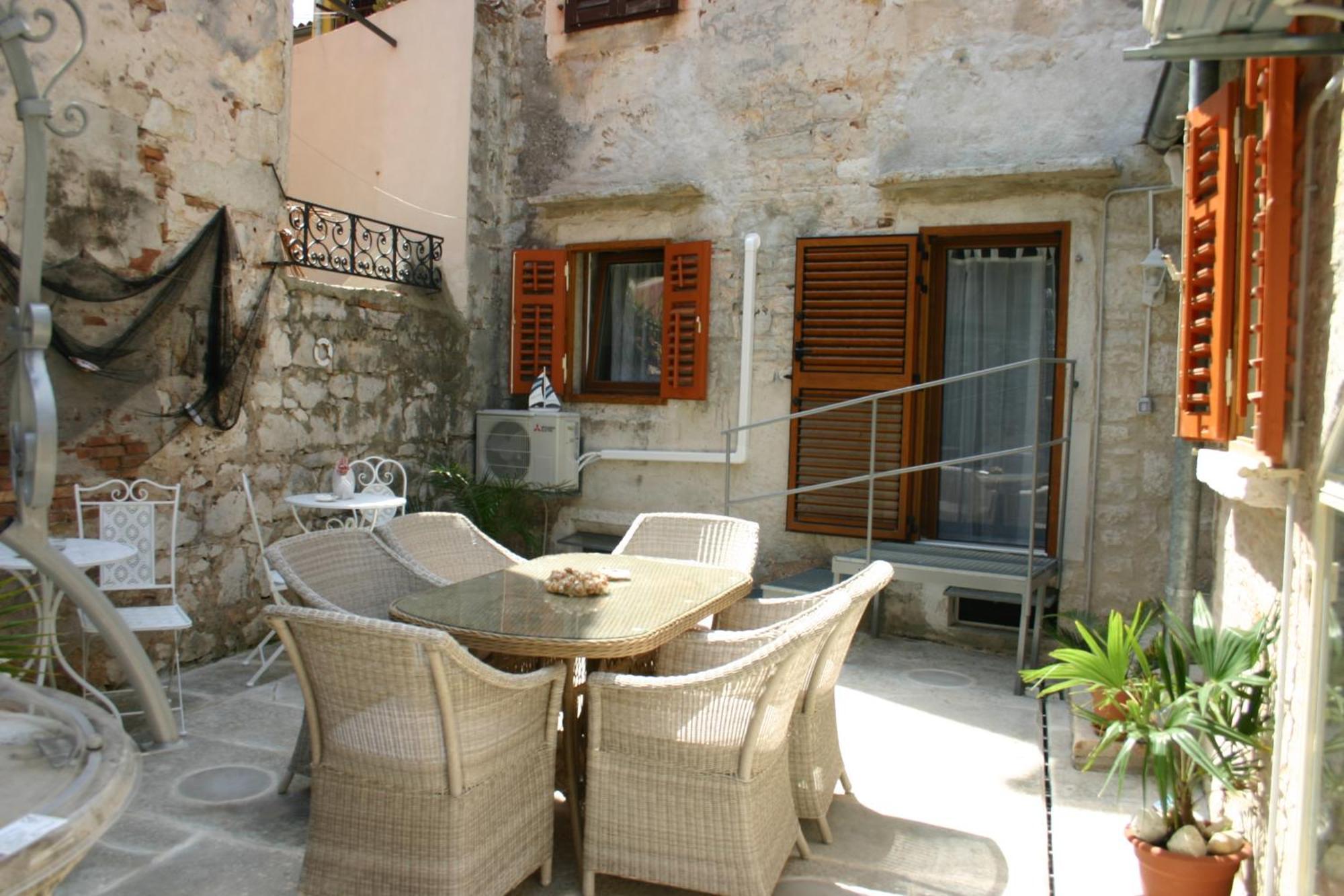 Studio Apartment La Maison De Catherine Rovinj Ngoại thất bức ảnh